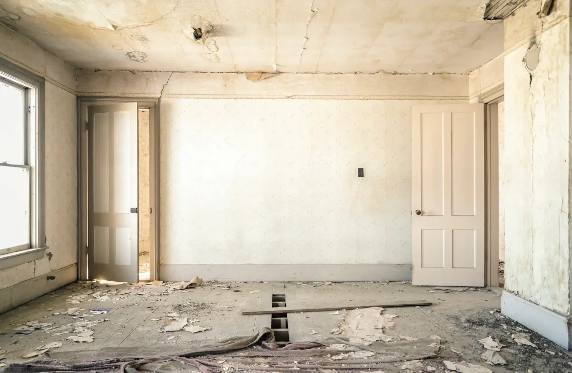 Waste disposal crew managing a cleanout project in Kirksville